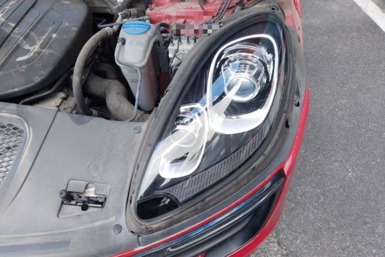 Used Porsche Macan 2017 Macan 2.0T Engine Bay Left