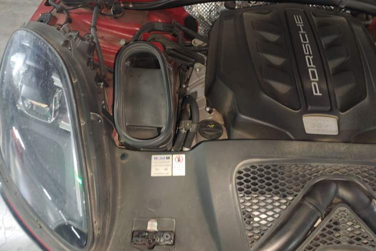 Used Porsche Macan 2017 Macan GTS 3.0T Engine Bay Right