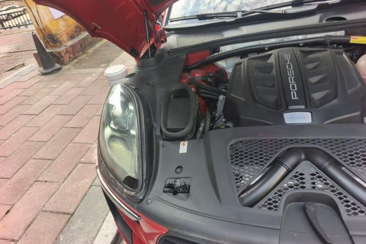 Used Porsche Macan 2017 Macan GTS 3.0T Engine Bay Right