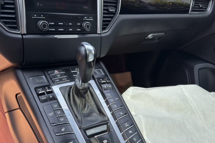 Used Porsche Macan 2017 Macan S 3.0T Exterior 11