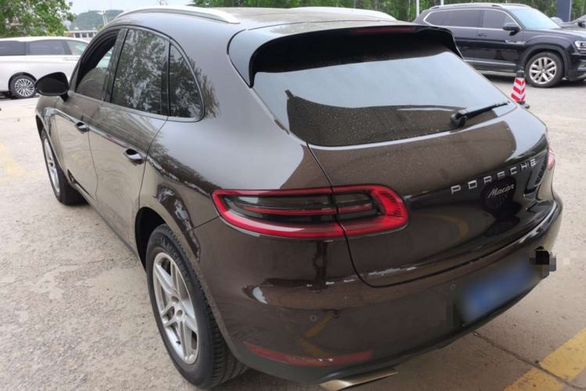 Used Porsche Macan 2017 Macan 2.0T Exterior 2