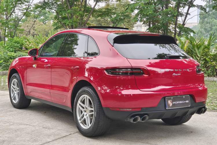 Used Porsche Macan 2017 Macan 2.0T Exterior 8