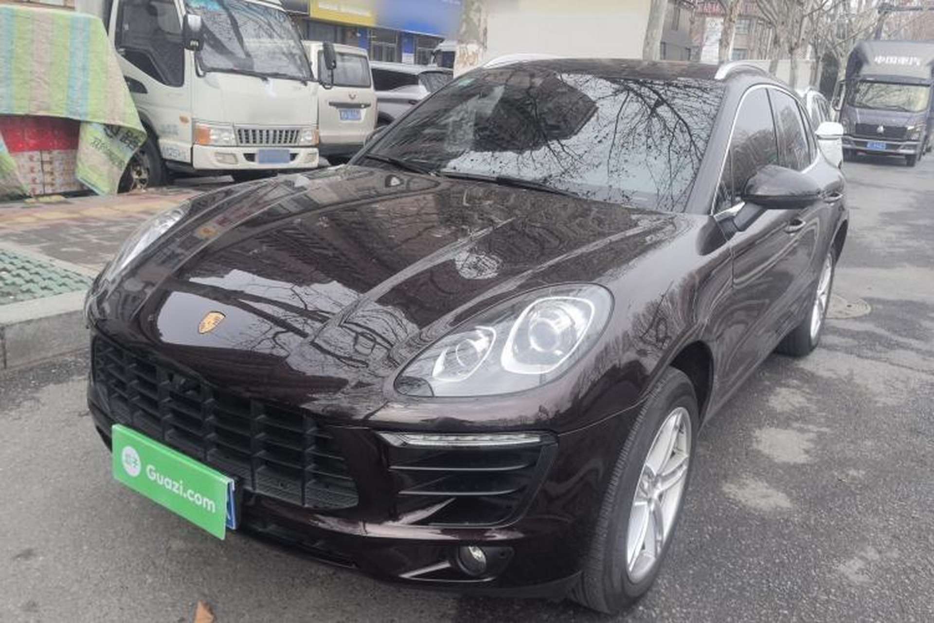 Used Porsche Macan 2017 Macan 2.0T Front Left 45 Deg