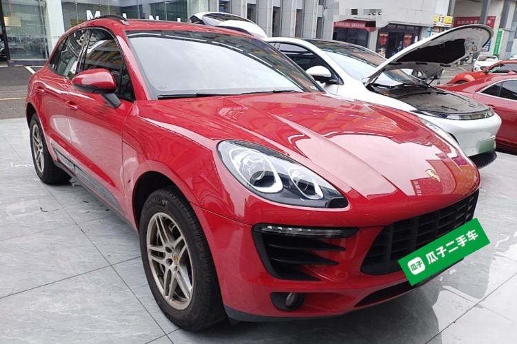 Used Porsche Macan 2017 Macan S 3.0T Front Right 45 Deg