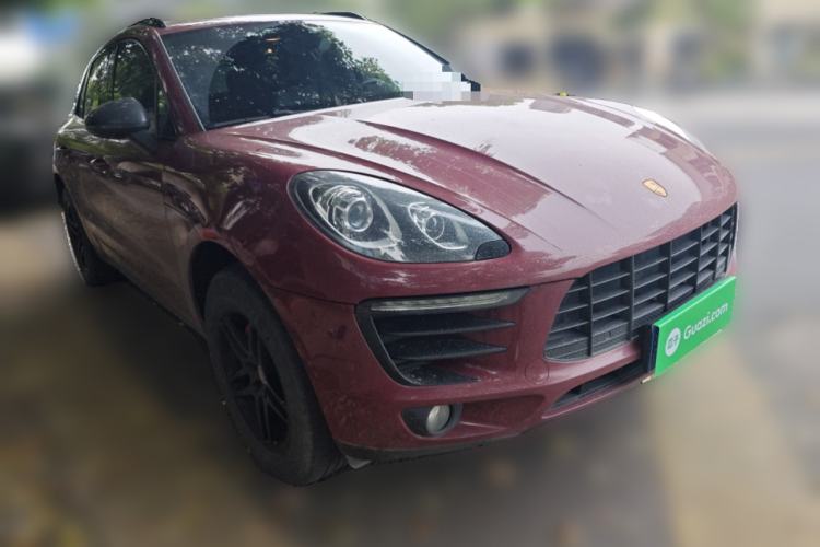 Used Porsche Macan 2017 Macan 2.0T Front Right 45 Deg