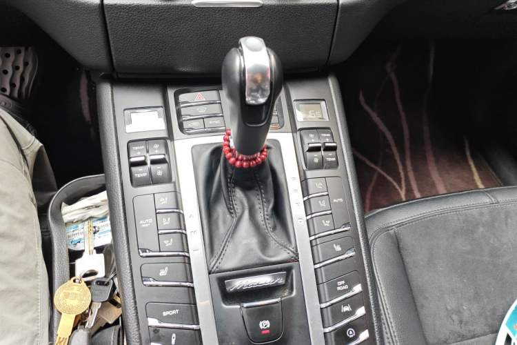 Used Porsche Macan 2017 Macan 2.0T Gear Lever