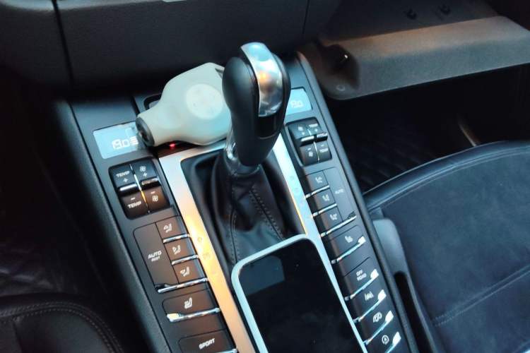 Used Porsche Macan 2017 Macan GTS 3.0T Gear Lever
