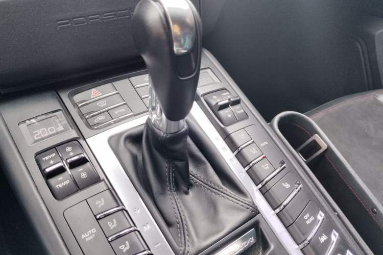 Used Porsche Macan 2017 Macan GTS 3.0T Gear Lever