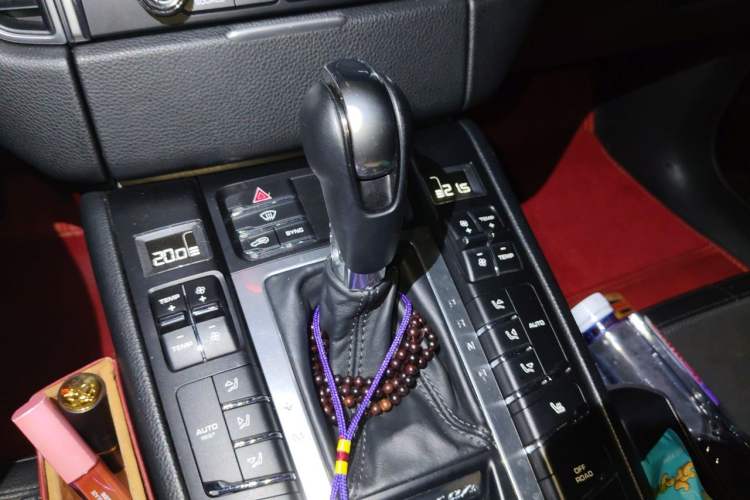 Used Porsche Macan 2017 Macan 2.0T Gear Lever