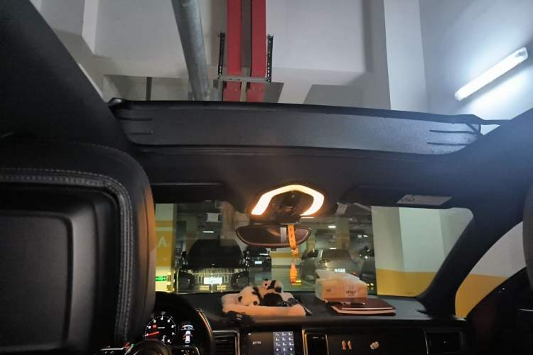Used Porsche Macan 2017 Macan 2.0T Headliner