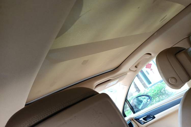 Used Porsche Macan 2017 Macan 2.0T Headliner