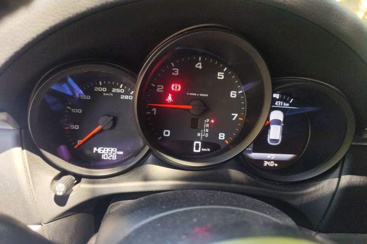 Used Porsche Macan 2017 Macan 2.0T Instrument Cluster