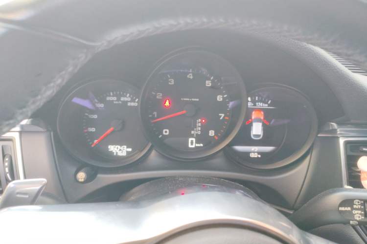 Used Porsche Macan 2017 Macan 2.0T Instrument Cluster