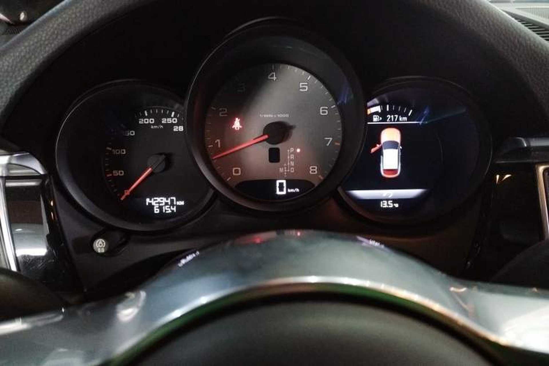 Used Porsche Macan 2017 Macan S 3.0T Instrument Cluster