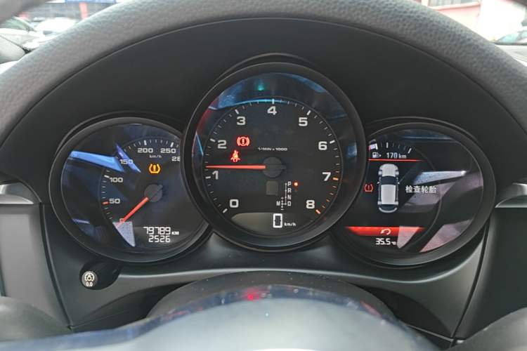 Used Porsche Macan 2017 Macan 2.0T Instrument Cluster