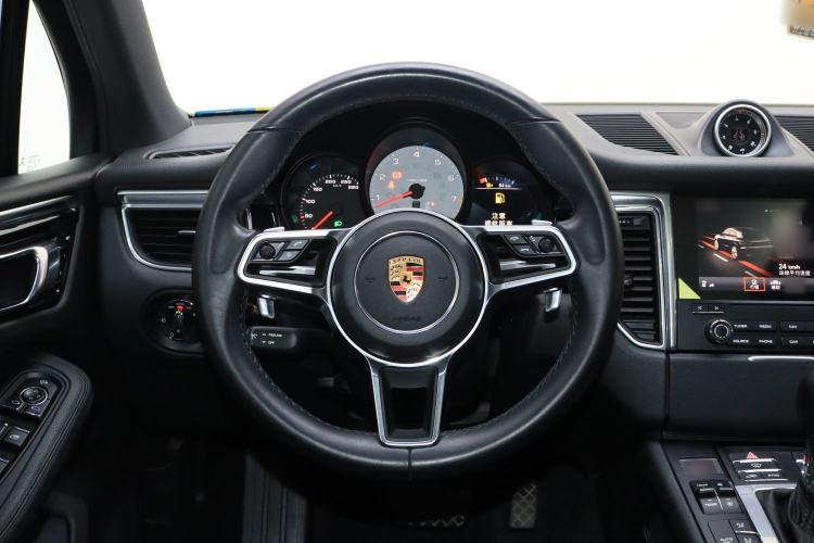 Used Porsche Macan 2017 Macan S 3.0T Interior 2