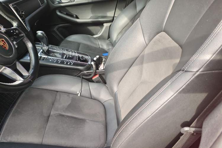 Used Porsche Macan 2017 Macan 2.0T Left Front Seat