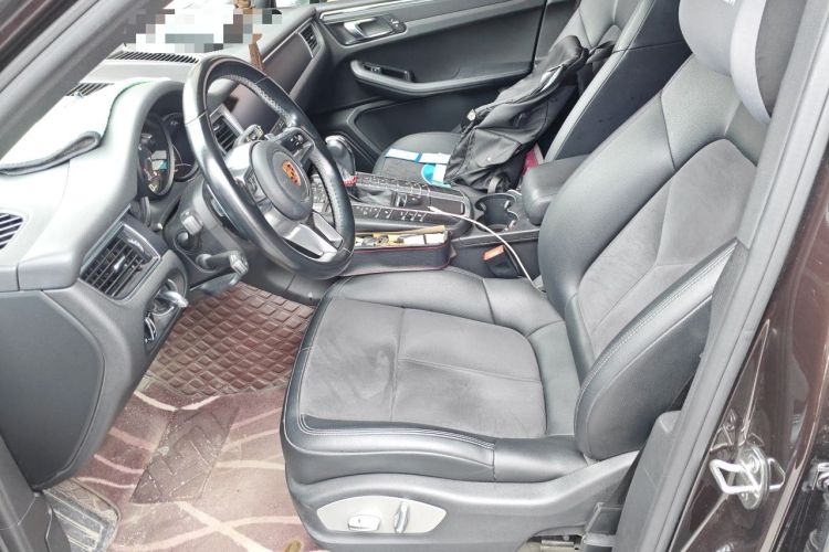 Used Porsche Macan 2017 Macan 2.0T Left Front Seat