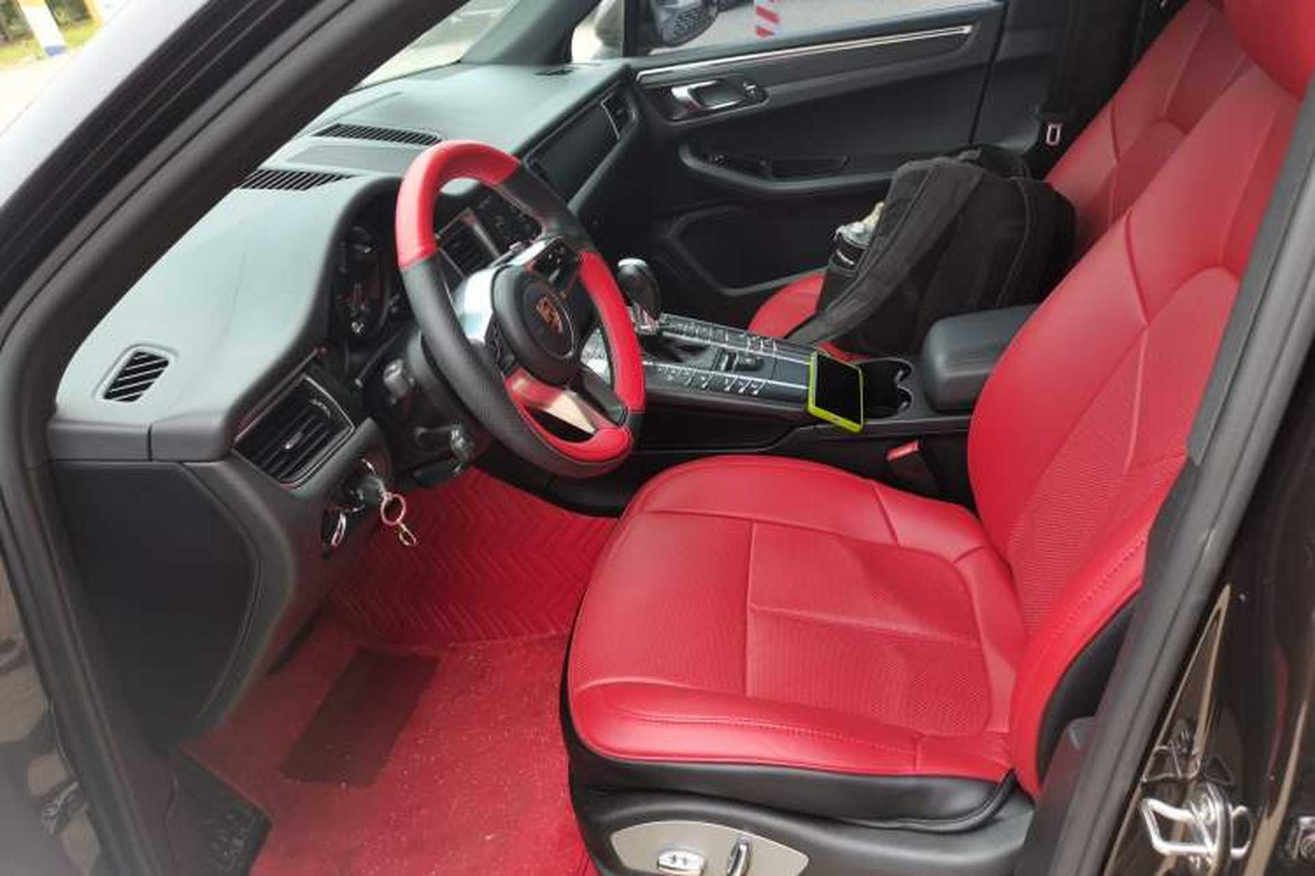 Used Porsche Macan 2017 Macan 2.0T Left Front Seat