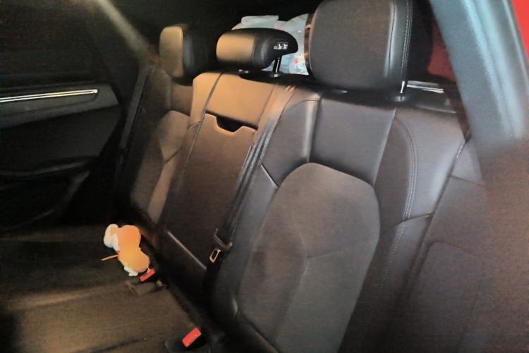 Used Porsche Macan 2017 Macan 2.0T Left Rear Seat
