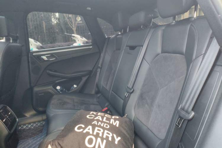 Used Porsche Macan 2017 Macan 2.0T Left Rear Seat
