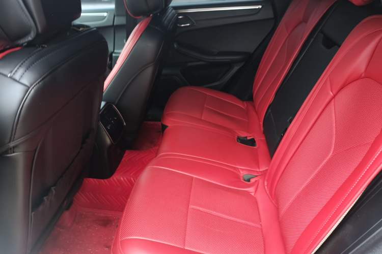 Used Porsche Macan 2017 Macan 2.0T Left Rear Seat