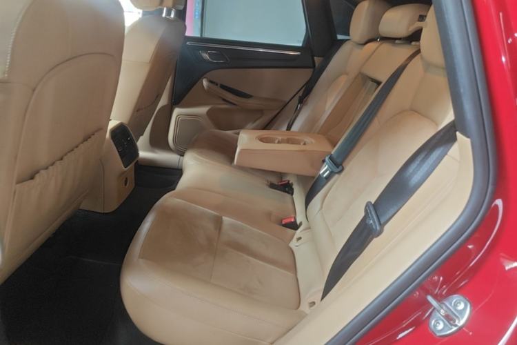 Used Porsche Macan 2017 Macan 2.0T Left Rear Seat