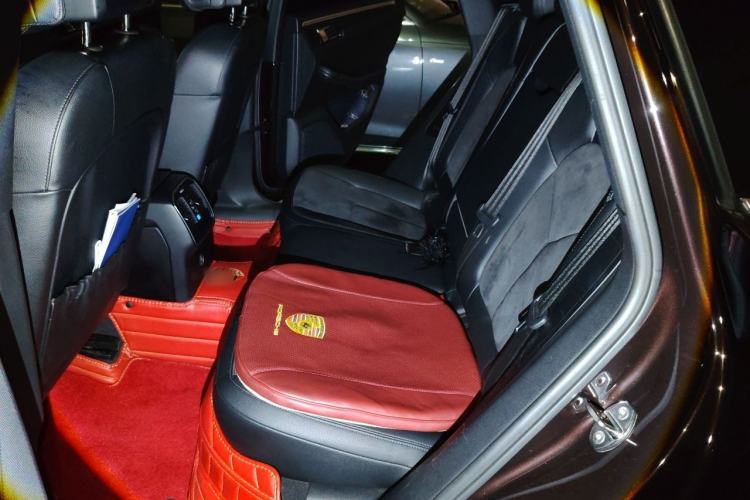 Used Porsche Macan 2017 Macan 2.0T Left Rear Seat