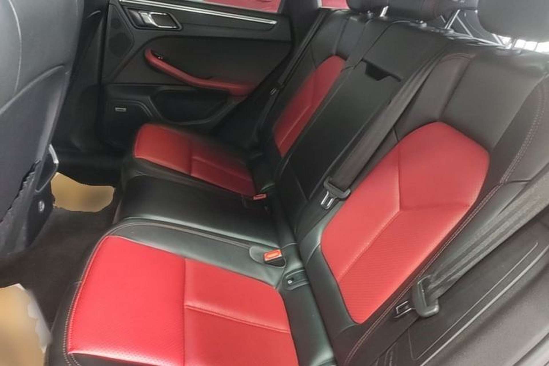 Used Porsche Macan 2017 Macan 2.0T Left Rear Seat