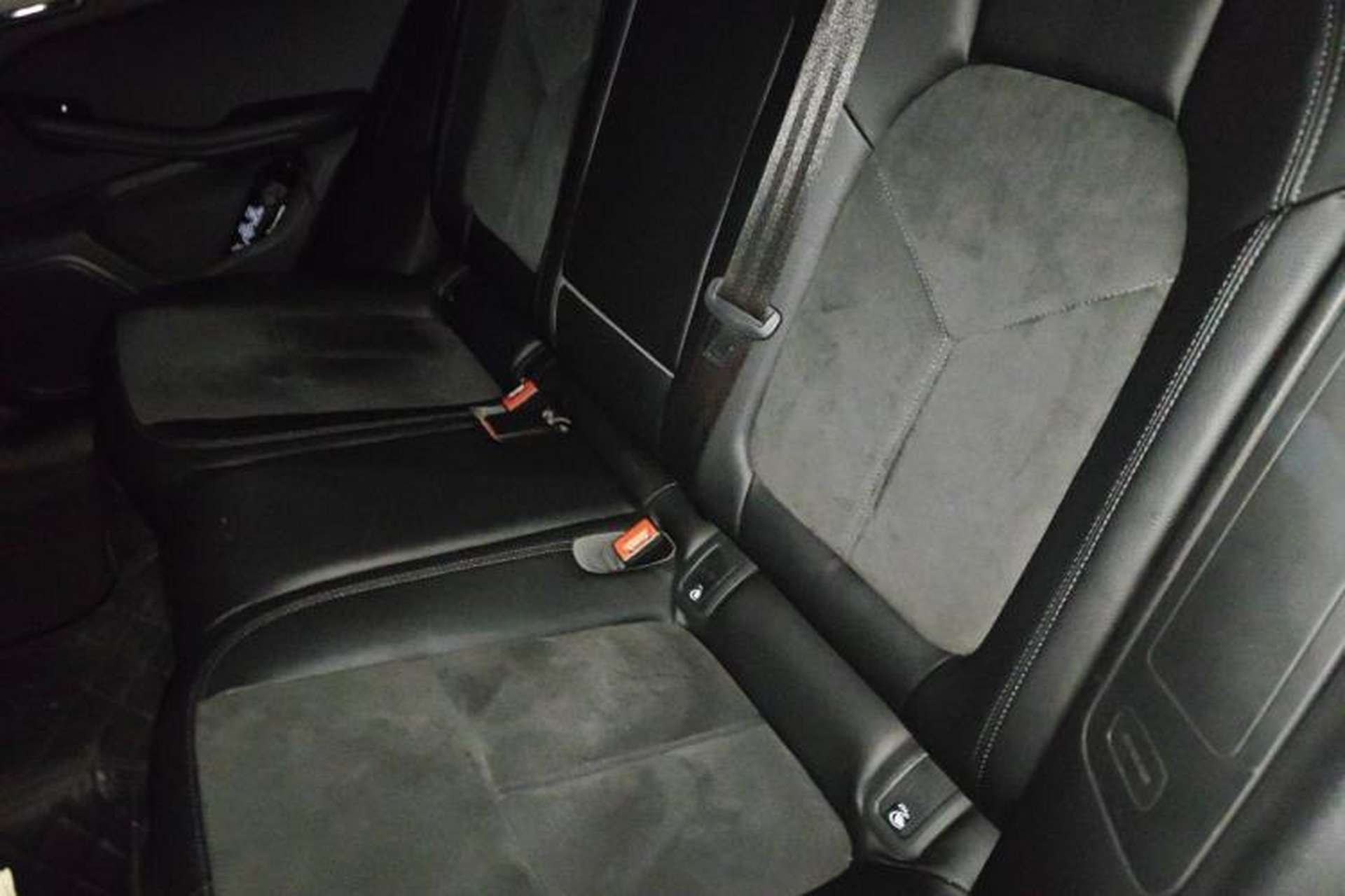 Used Porsche Macan 2017 Macan 2.0T Left Rear Seat