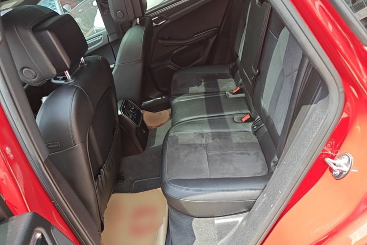 Used Porsche Macan 2017 Macan 2.0T Left Rear Seat