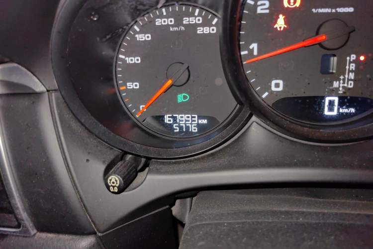 Used Porsche Macan 2017 Macan 2.0T Odometer Close Up
