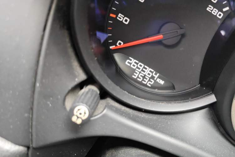 Used Porsche Macan 2017 Macan 2.0T Odometer Close Up