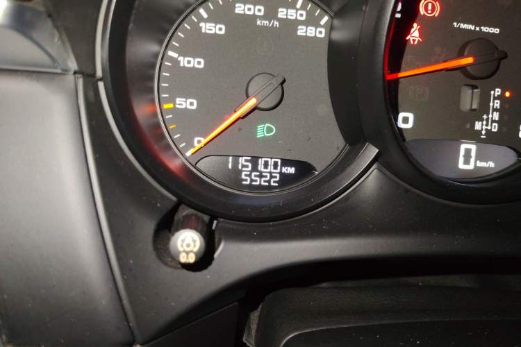 Used Porsche Macan 2017 Macan 2.0T Odometer Close Up