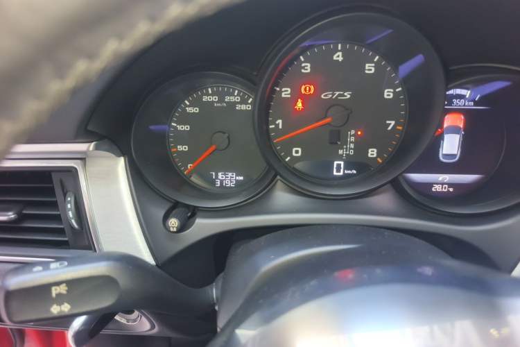 Used Porsche Macan 2017 Macan GTS 3.0T Odometer Close Up
