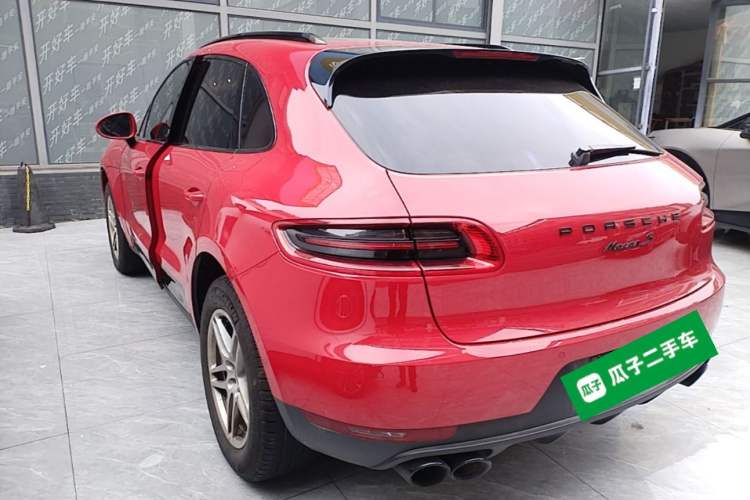 Used Porsche Macan 2017 Macan S 3.0T Rear Left 45 Deg