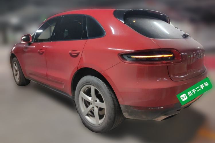 Used Porsche Macan 2017 Macan 2.0T Rear Left 45 Deg