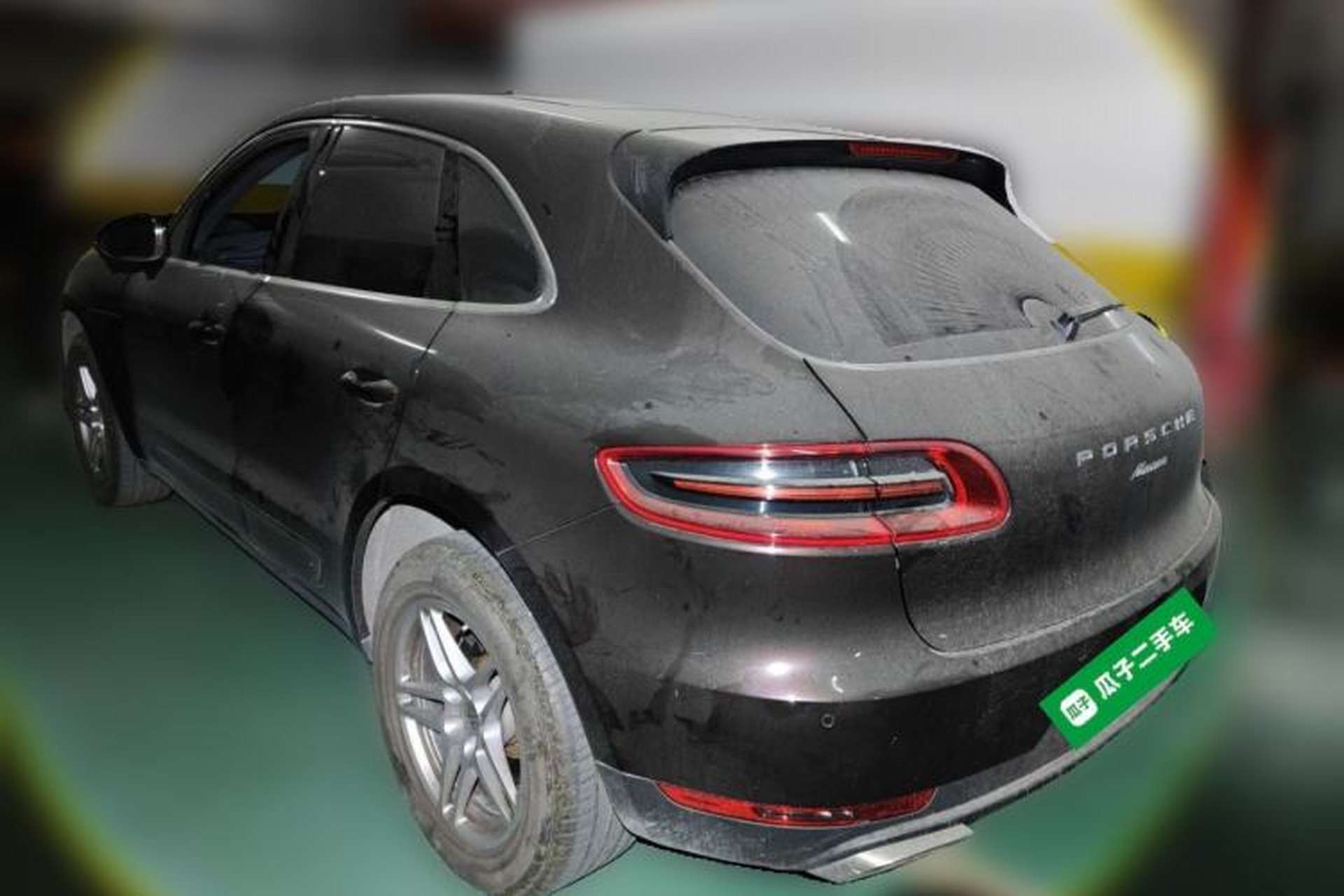 Used Porsche Macan 2017 Macan 2.0T Rear Left 45 Deg