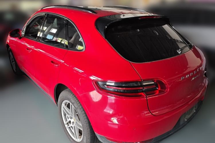 Used Porsche Macan 2017 Macan 2.0T Rear Left 45 Deg