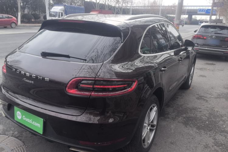 Used Porsche Macan 2017 Macan 2.0T Rear Right 45 Deg