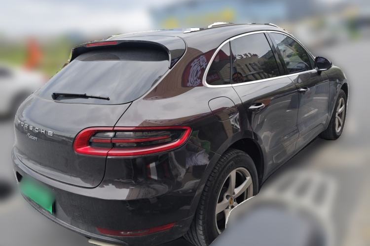 Used Porsche Macan 2017 Macan 2.0T Rear Right 45 Deg