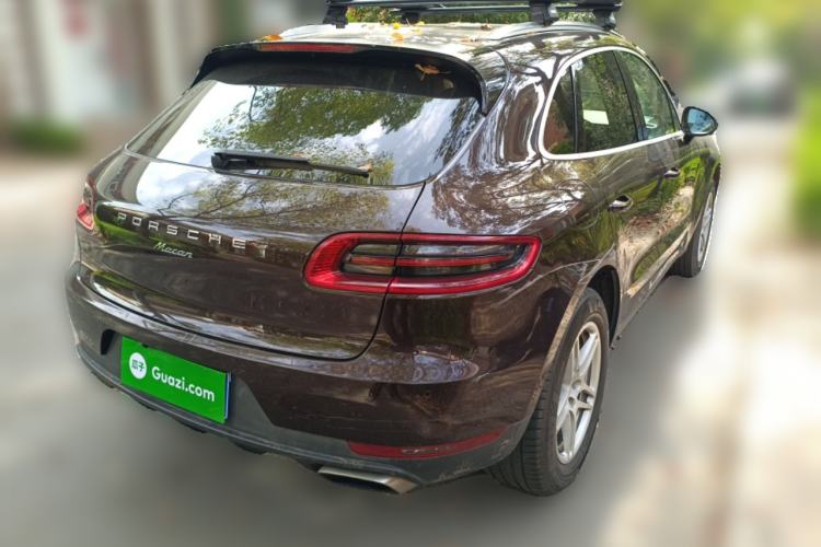 Used Porsche Macan 2017 Macan 2.0T Rear Right 45 Deg