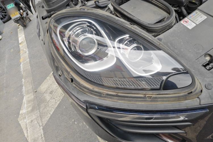 Used Porsche Macan 2017 Macan 2.0T Right Front Headlight