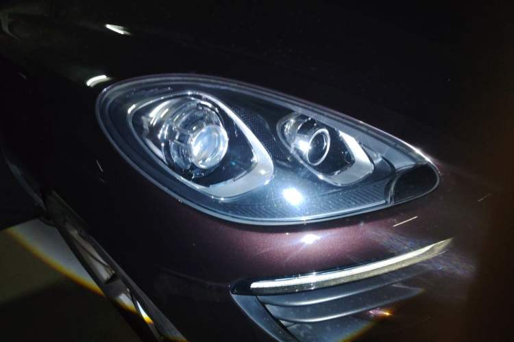Used Porsche Macan 2017 Macan 2.0T Right Front Headlight