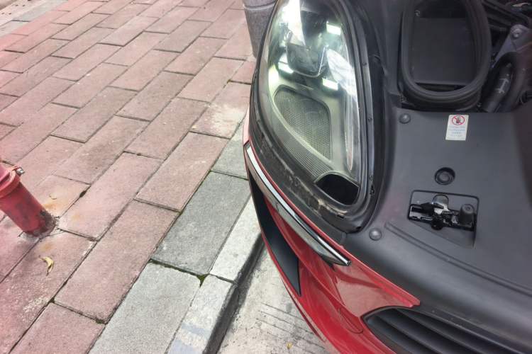 Used Porsche Macan 2017 Macan GTS 3.0T Right Front Headlight