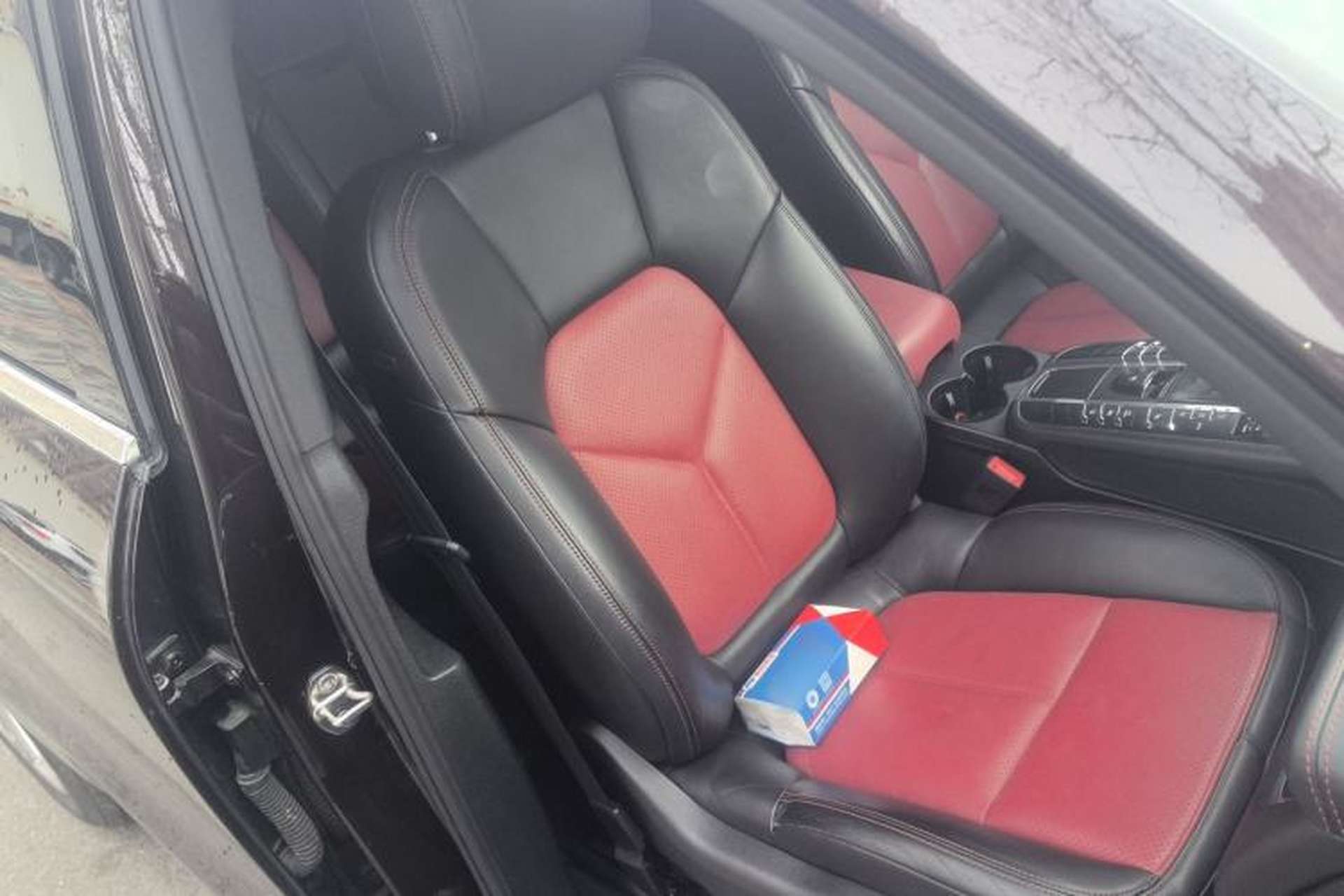 Used Porsche Macan 2017 Macan 2.0T Right Front Seat