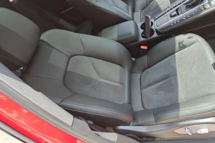 Used Porsche Macan 2017 Macan 2.0T Right Front Seat