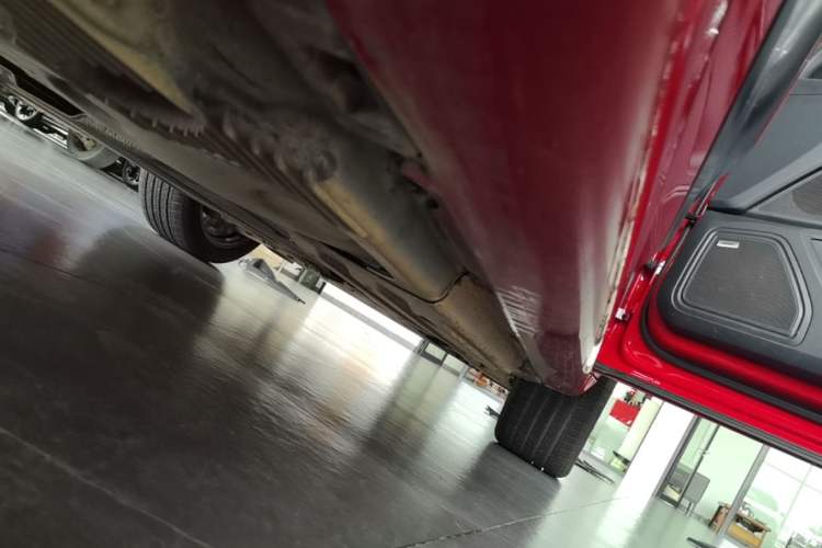 Used Porsche Macan 2017 Macan GTS 3.0T Right Side Sill