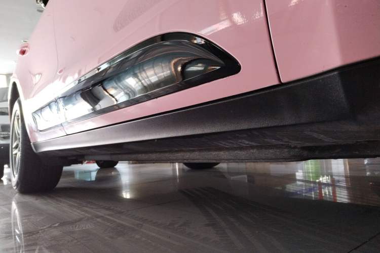 Used Porsche Macan 2017 Macan S 3.0T Right Side Sill