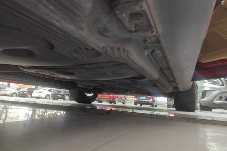 Used Porsche Macan 2017 Macan 2.0T Right Side Sill